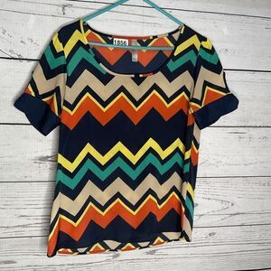 Myan Blouse‎ Dopamine Zig Zag Chevron Print Short Sleeve Top Sz Small